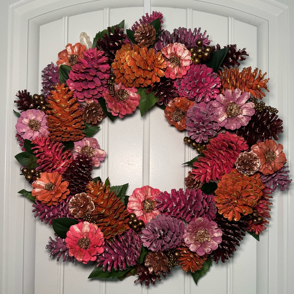 Wreath new handmade Metallic Pinecones